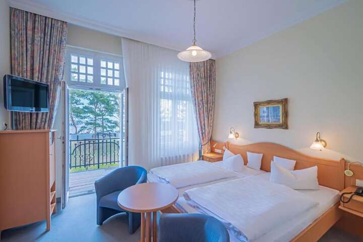 Room 16 of 71