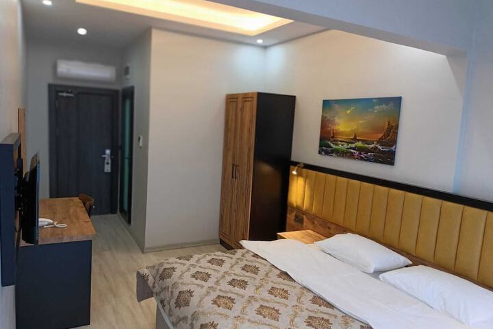 Room 36 of 115