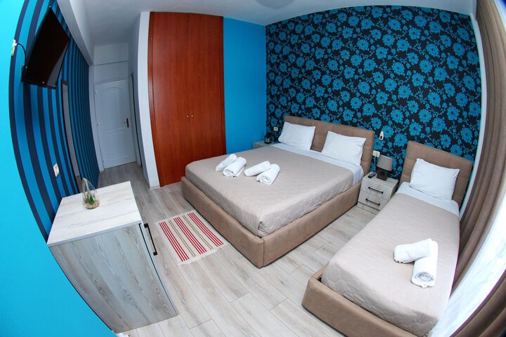 Room 34 of 86