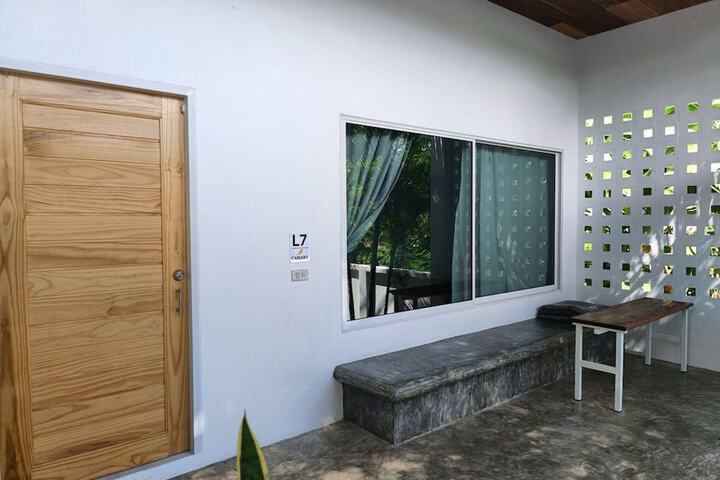 Room 30 of 80