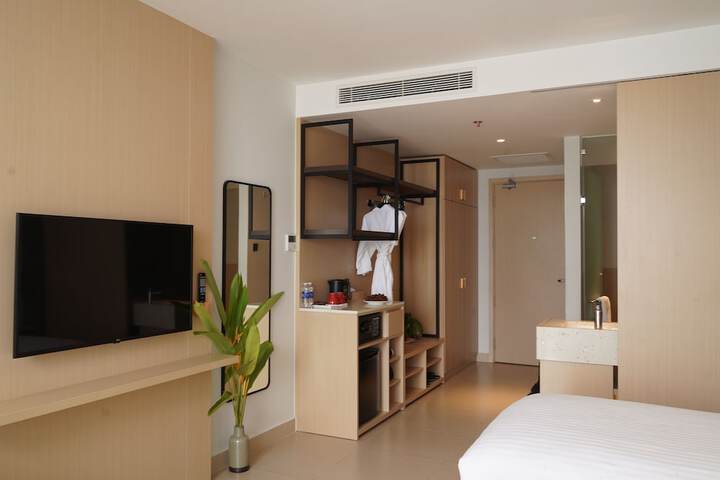 Room 4 of 46