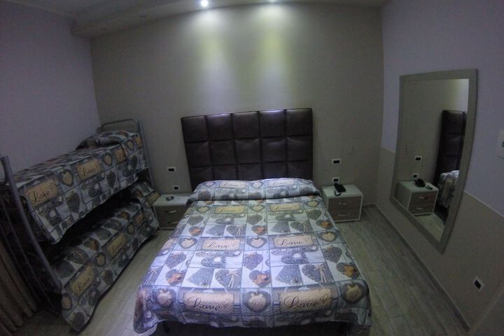 Room 6 of 39