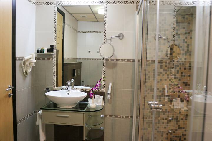 Clean Restrooms