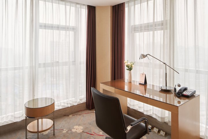 Room 15 of 49