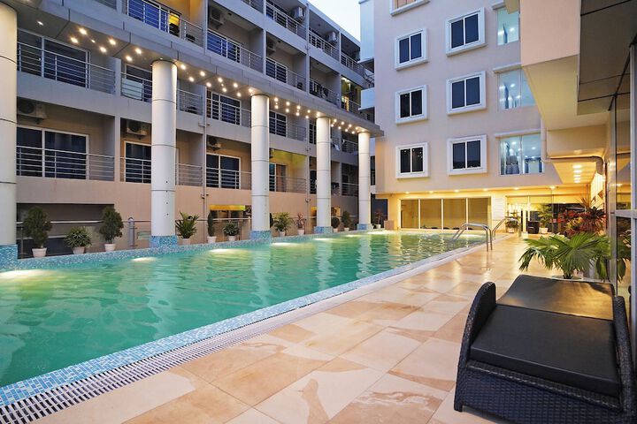 Pool 41 of 59