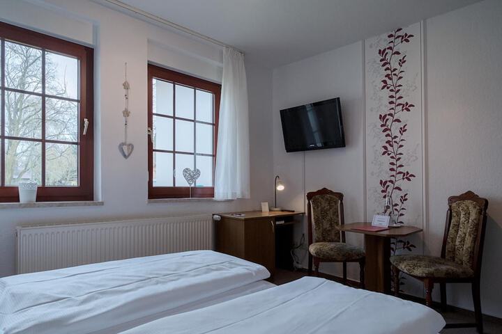 Room 10 of 61
