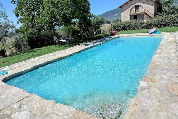 Pool 41 of 83