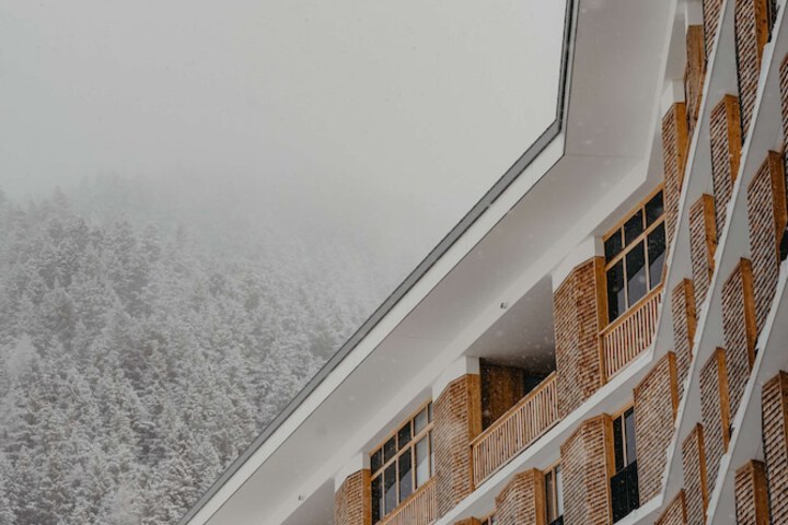 Hotel 192 of 198