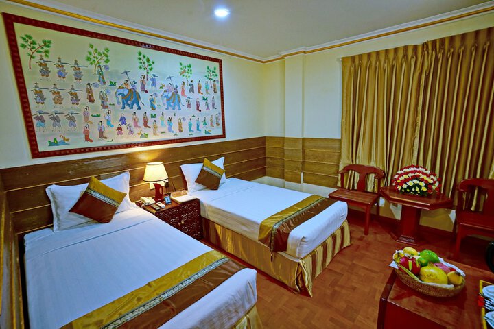 Room 20 of 153