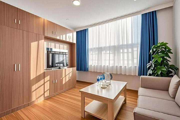 Room 25 of 34