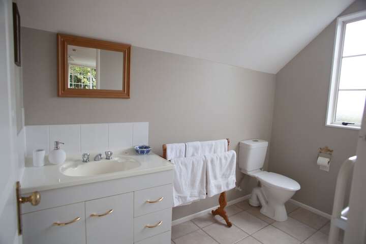 Room 15 of 36