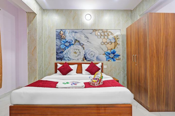 Room 18 of 32