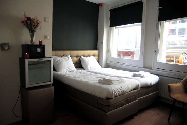 Room 19 of 132