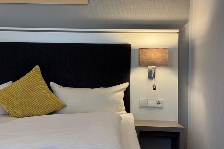 Room 34 of 78