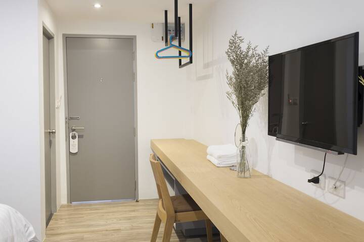 Room 16 of 45