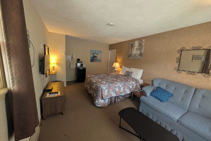 Room 20 of 34