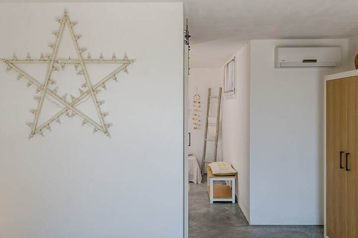 Room 28 of 30
