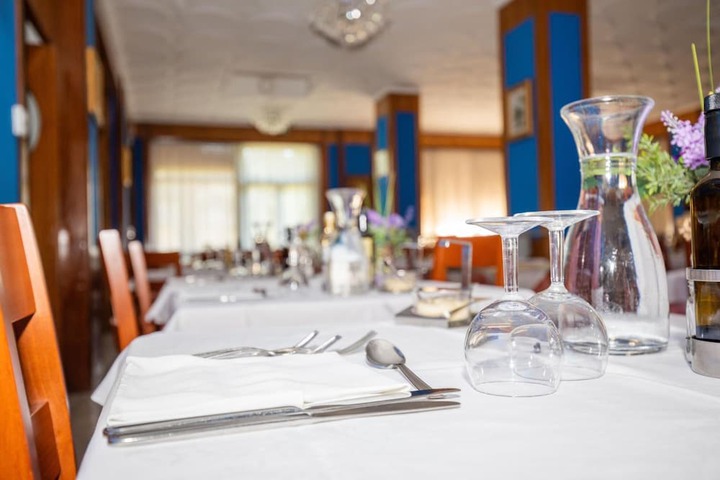 Dining 45 of 67