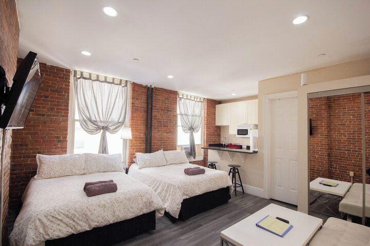Room 21 of 125