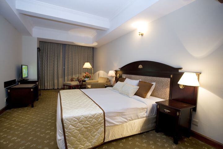 Room 17 of 259