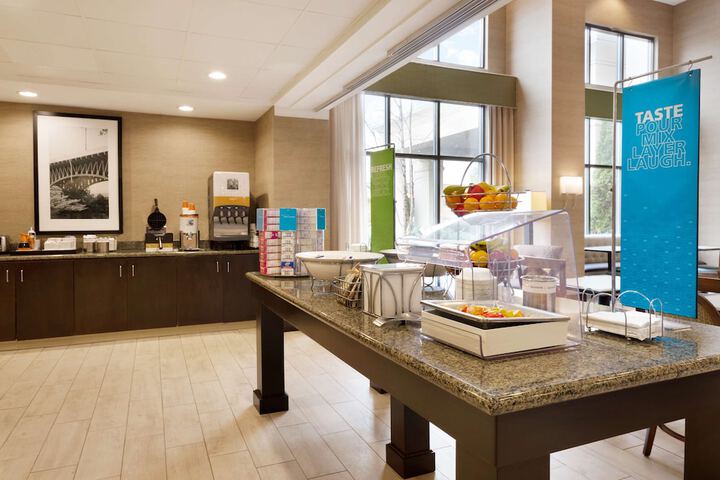 Breakfast area