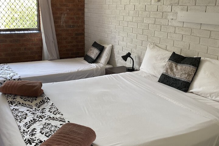 Room 2 of 42