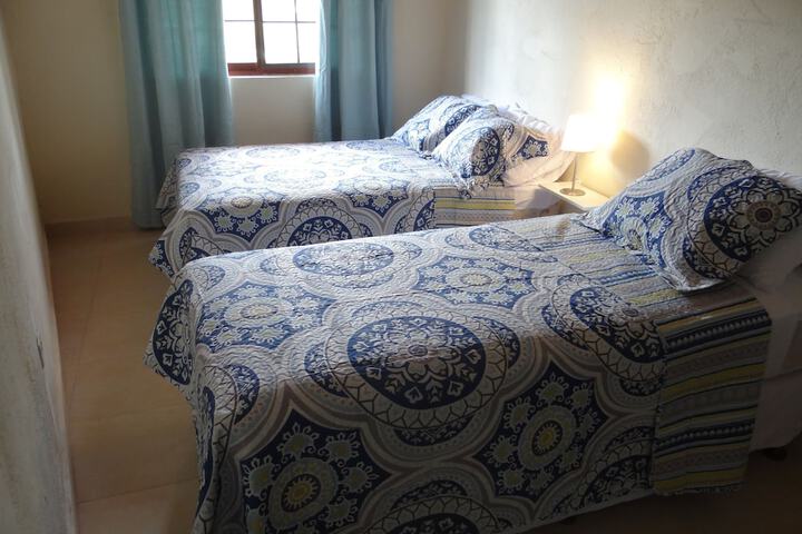 Room 3 of 8