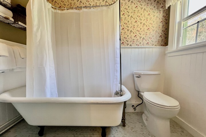 Room 84 of 113