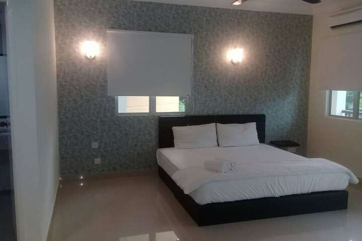 Room 7 of 41