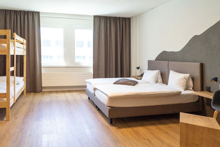 Room 18 of 42