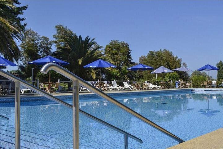 Pool 4 of 17