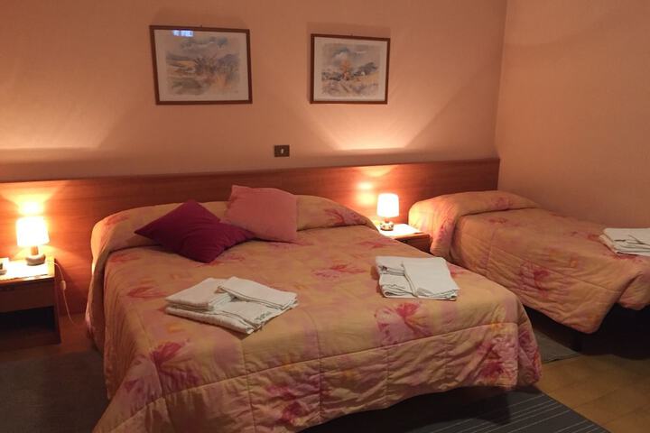 Room 3 of 39