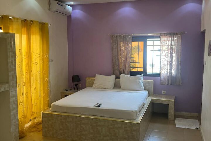 Room 16 of 23