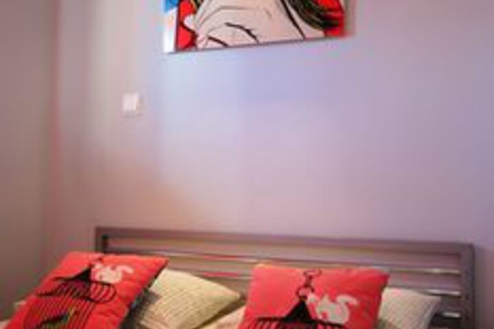 Room 10 of 35