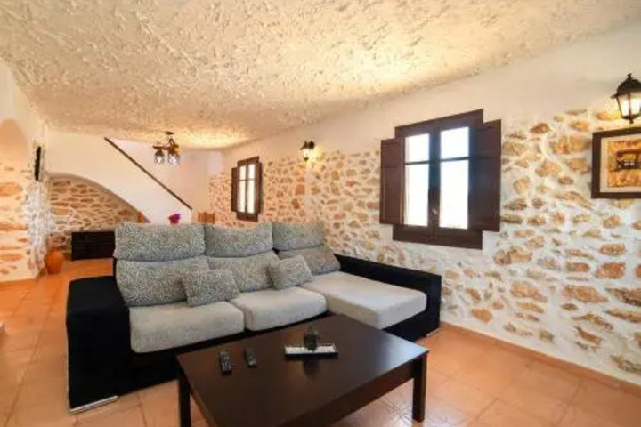 Room 9 of 20