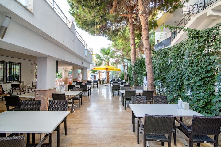 Terrace/Patio 18 of 52