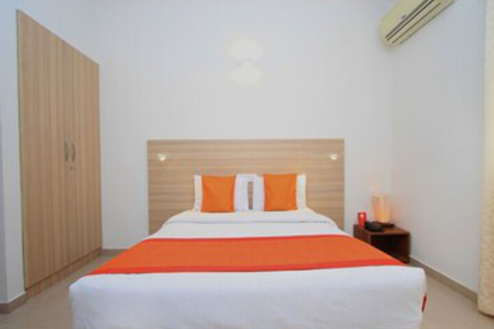 Room 15 of 16