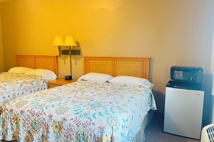 Room 9 of 33