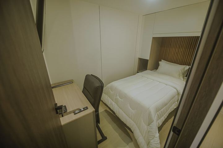 Room 25 of 95