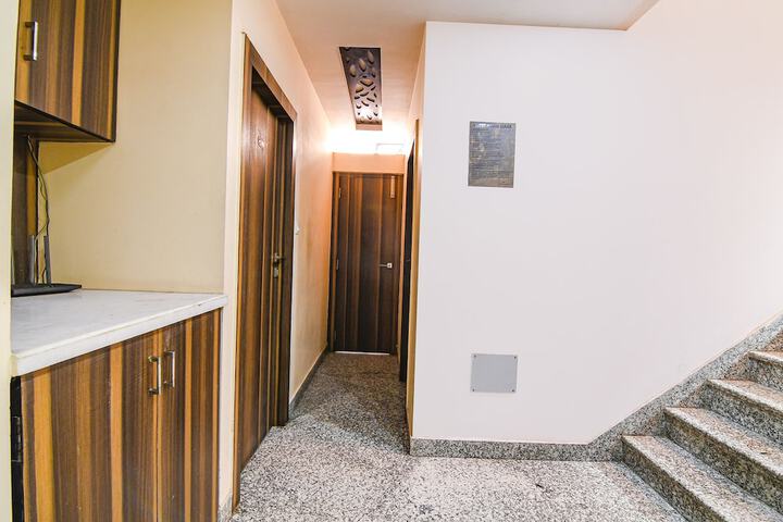 Hotel Interior 4 of 27