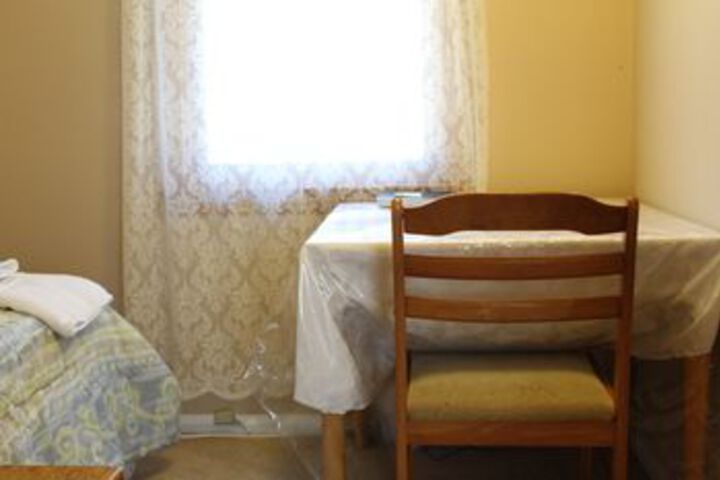Room 15 of 64