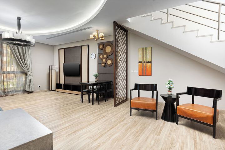 Room 55 of 171
