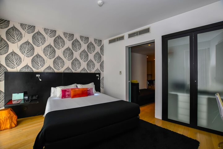 Room 12 of 51