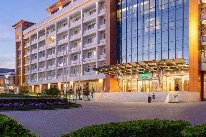 Hotel 4 of 13