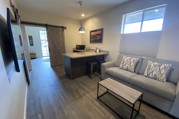 Room 34 of 60