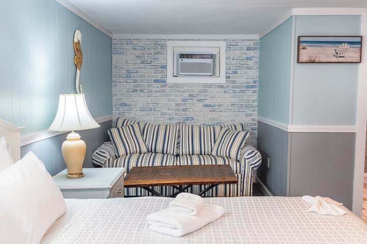 Room 22 of 111