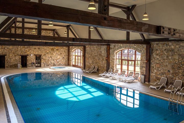 Pool 92 of 130