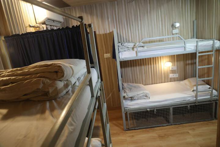 Room 20 of 92