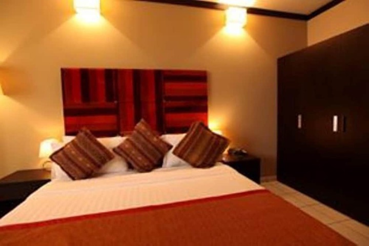 Room 21 of 100