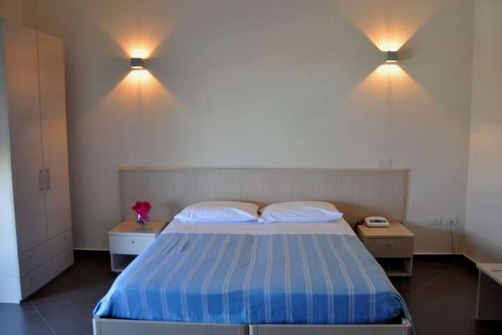 Room 13 of 57